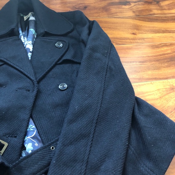 Jacket - Picture 5 of 11